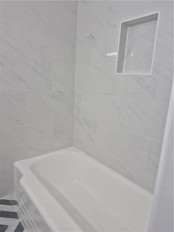 Building Photo - 547 Westmeath Dr SW