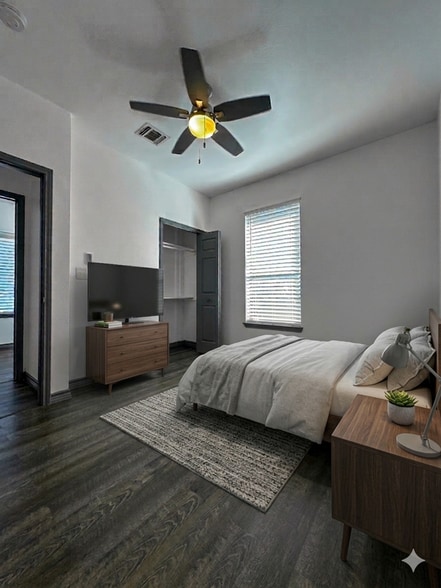 Building Photo - 802 Montana St