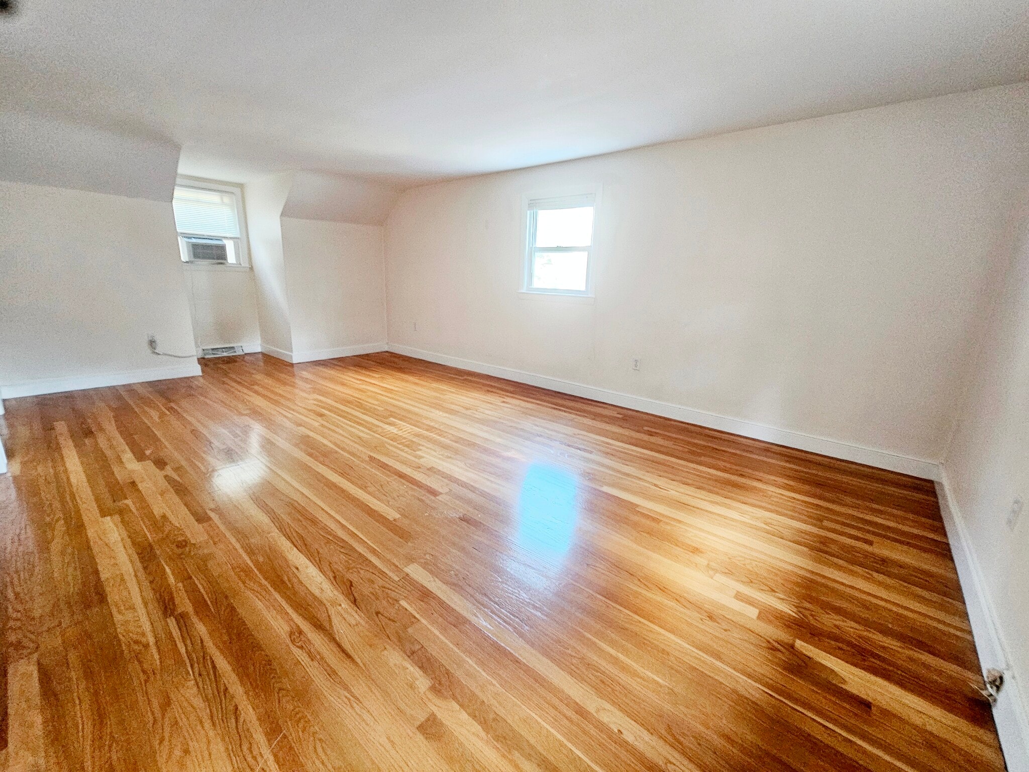 Building Photo - 11 Rockland Pl