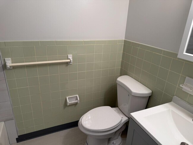 Building Photo - 7028 Lark Pl