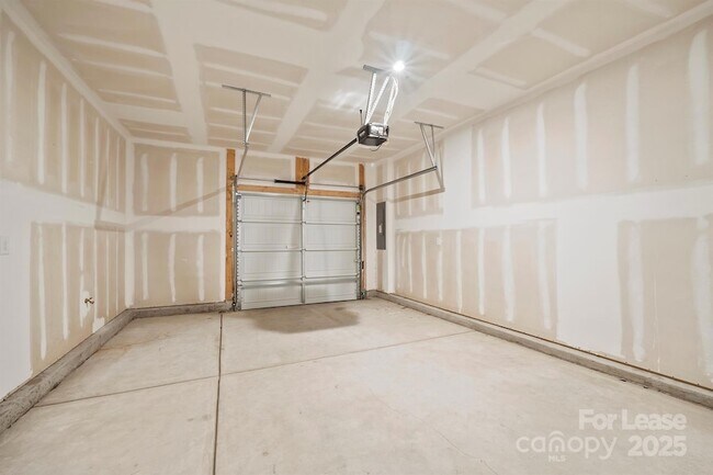 Building Photo - 4018 Capital Rdg Ct