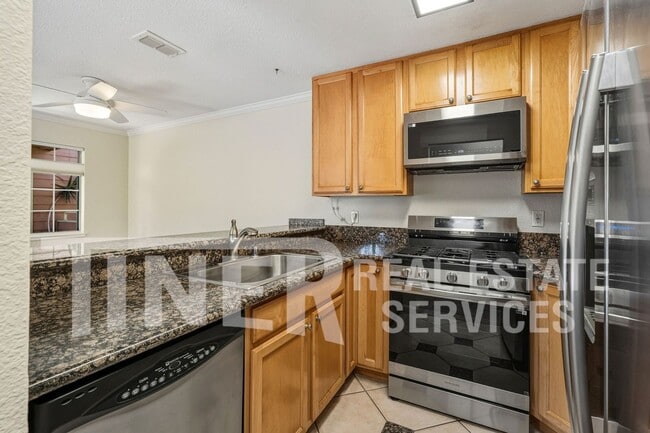 Building Photo - 11150 Trinity River Dr