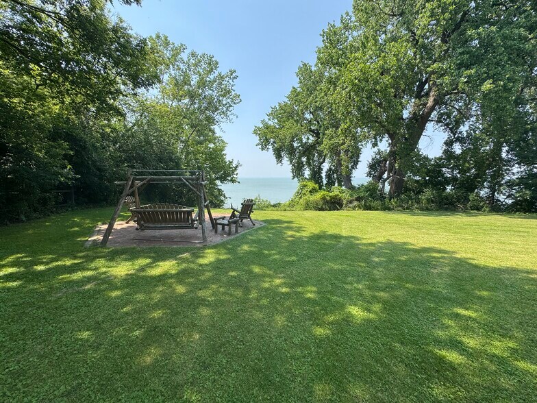 backyard - N5311 Saint Catherines Bay Rd