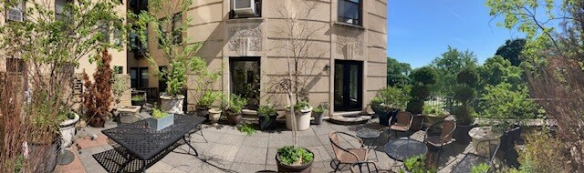 Private Terrace - 2000 N Lincoln Park W