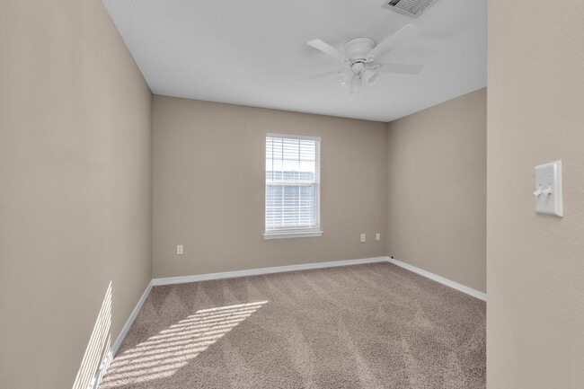 Building Photo - 722 Marsh Harbor Dr