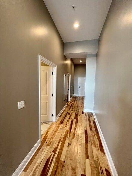 Building Photo - 409 Lackawanna Ave