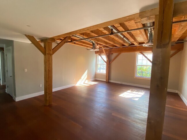Building Photo - 26 E Lancaster Ave