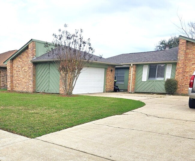 Building Photo - 2503 Brookford Dr