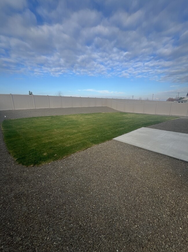 Building Photo - 8600 Wishmore St