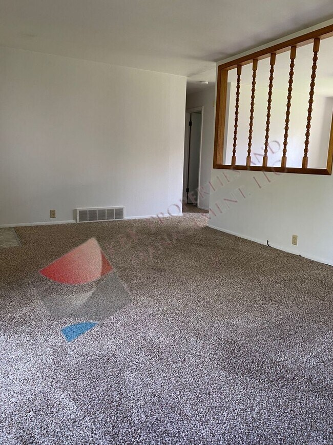 Building Photo - 711 Murphy Dr