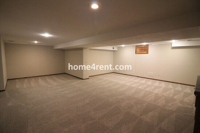 Building Photo - Bedrooms on the Main Level w/ Finished Wal...