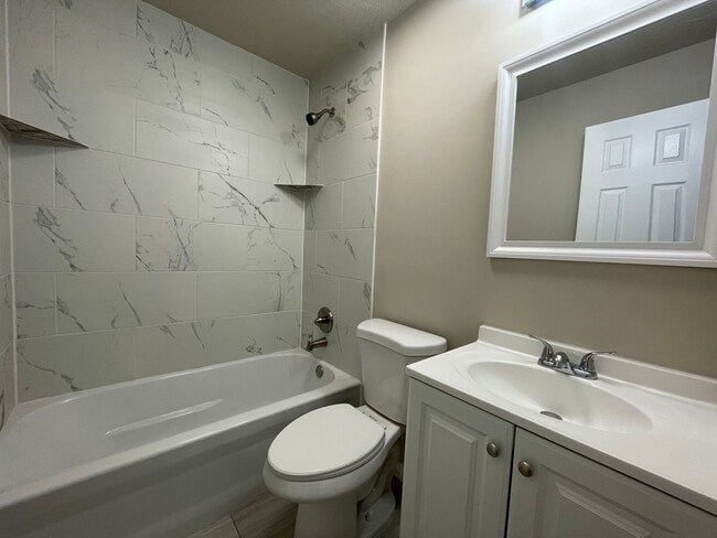 Building Photo - 2030-36 Tennessee St