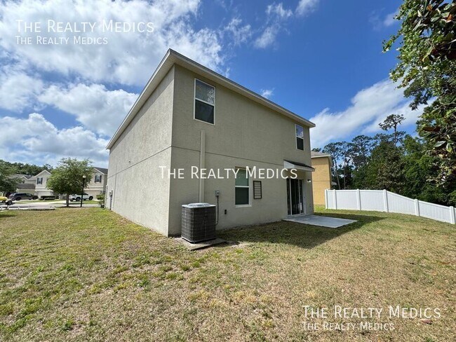 Building Photo - 1018 Ashentree Dr