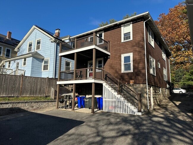 Building Photo - 77 Walk Hill St