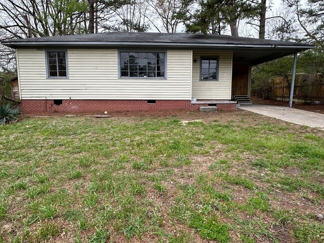 Primary Photo - 1915 Shady Ln Dr