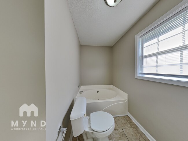 Building Photo - 89 Connie Dr