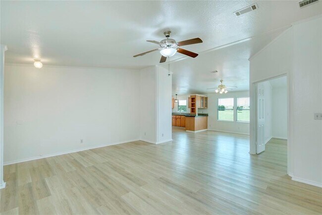 Building Photo - 132 Co Rd 247
