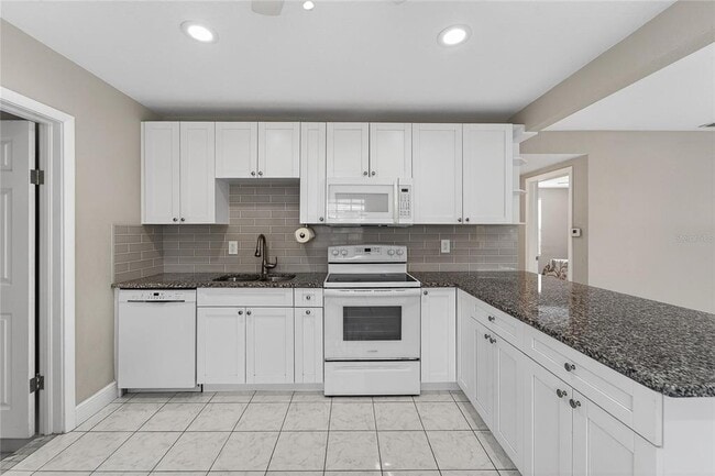 Building Photo - 4945 36th Ave N