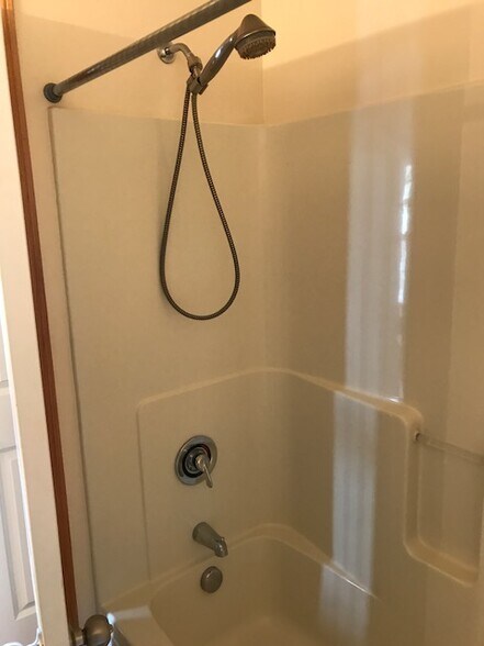 Building Photo - 3130 SW Arlan Ln