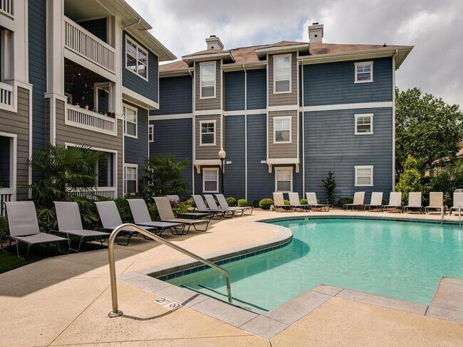 Building Photo - 424 Mather Green Ave