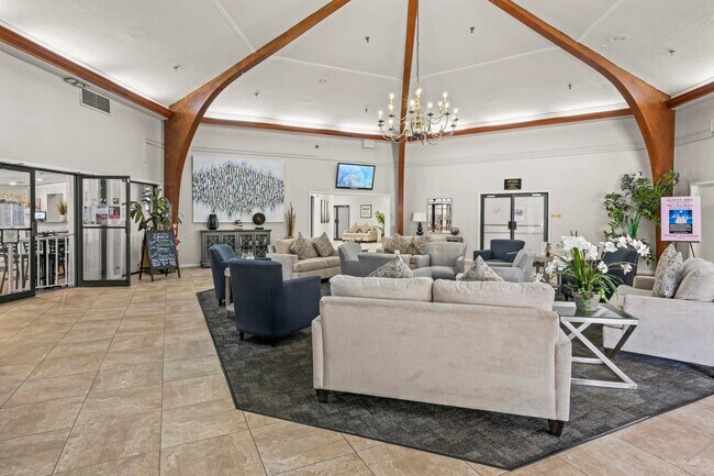 Building Photo - 3871 Via Poinciana