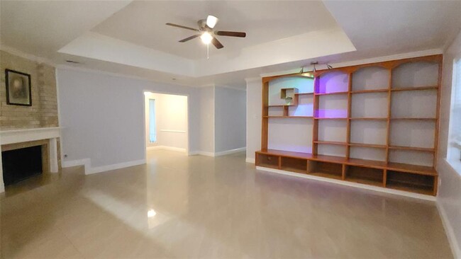 Building Photo - 10406 Huntington Dale Dr