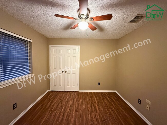 Building Photo - Charming 3-Bedroom Home for Lease in Watauga!