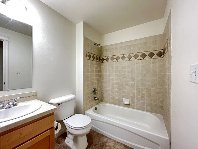 Building Photo - 1428 NW 59th St