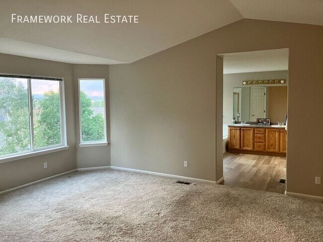 Building Photo - 13371 Pearl Cir