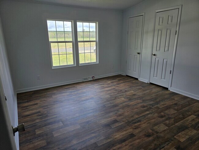 Building Photo - 1527 Haymount Rd