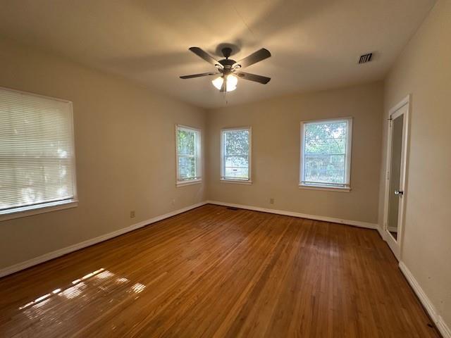 Building Photo - 2406 Dauphin St