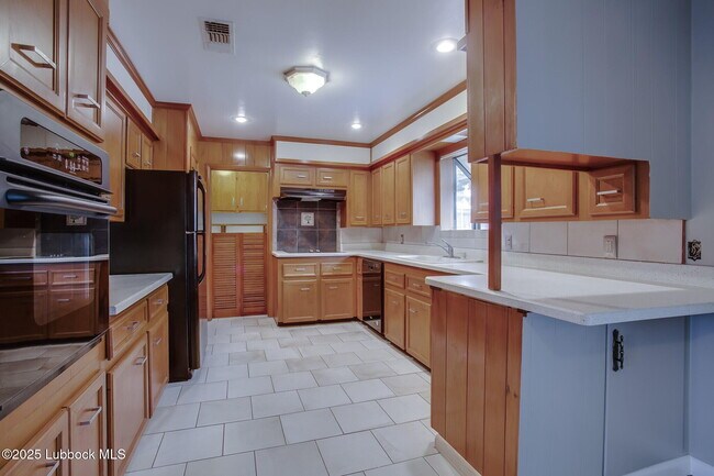 Building Photo - 3608 43rd St