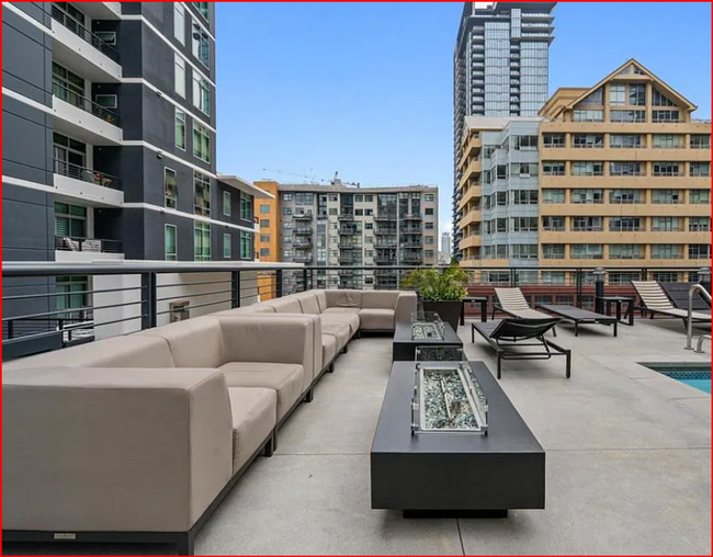 Building Photo - ***LITTLE ITALY STUNNING CONDO AT ACQUA VI...