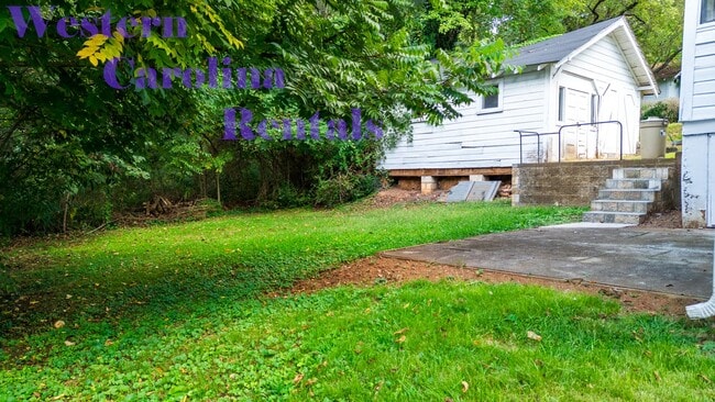 Building Photo - Historic House Looking over the beautiful Town of Sylva $1800