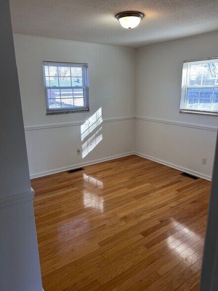 Building Photo - 56 Westminster Rd