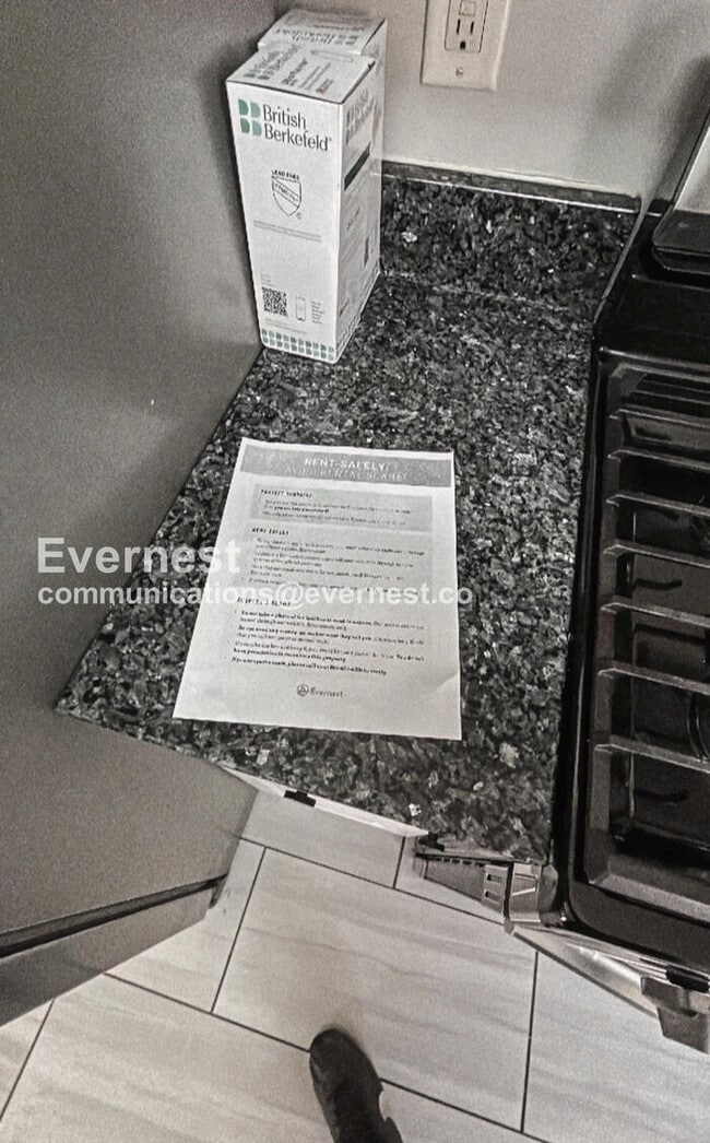 Building Photo - 322 Shelby Forest Dr