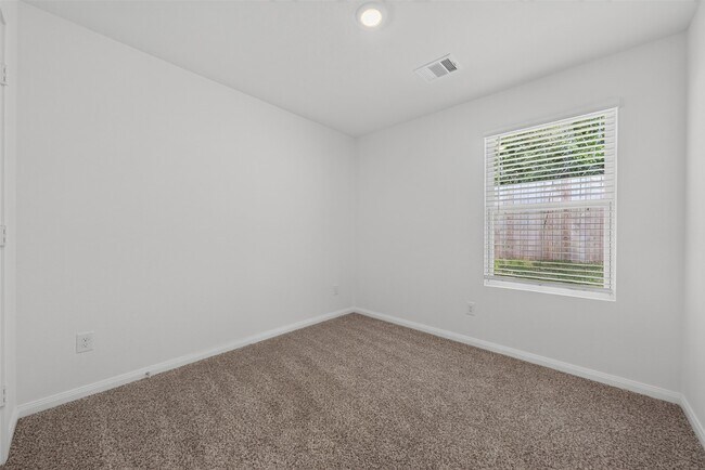 Building Photo - 11943 Detar Ct