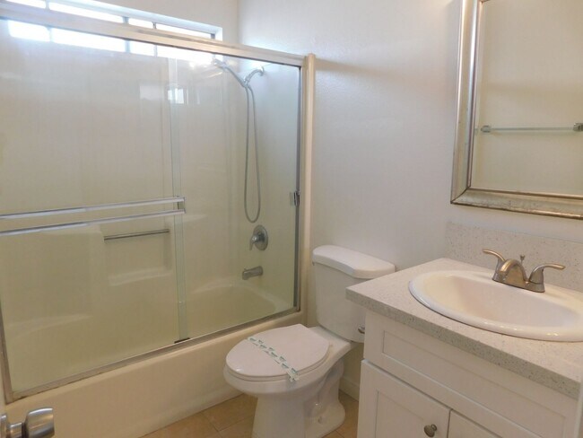 Building Photo - ALH7811