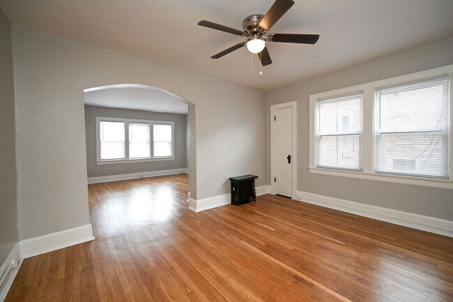 Building Photo - 4005 Huston Ave