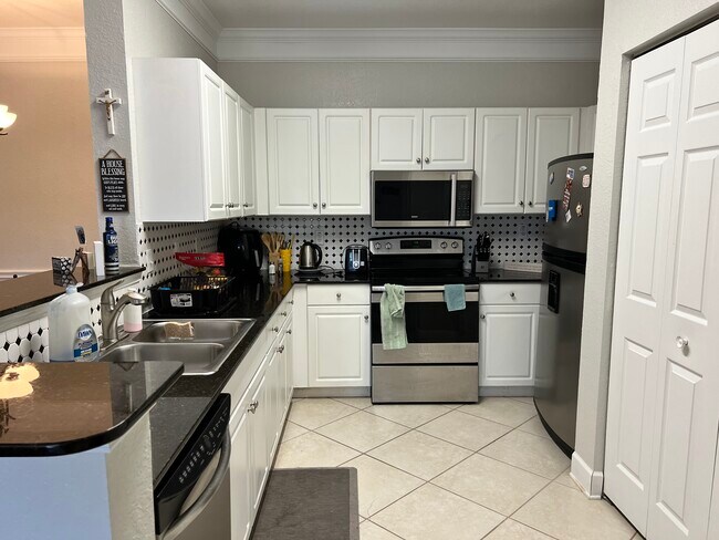 Building Photo - 4316 Bayside Village Dr