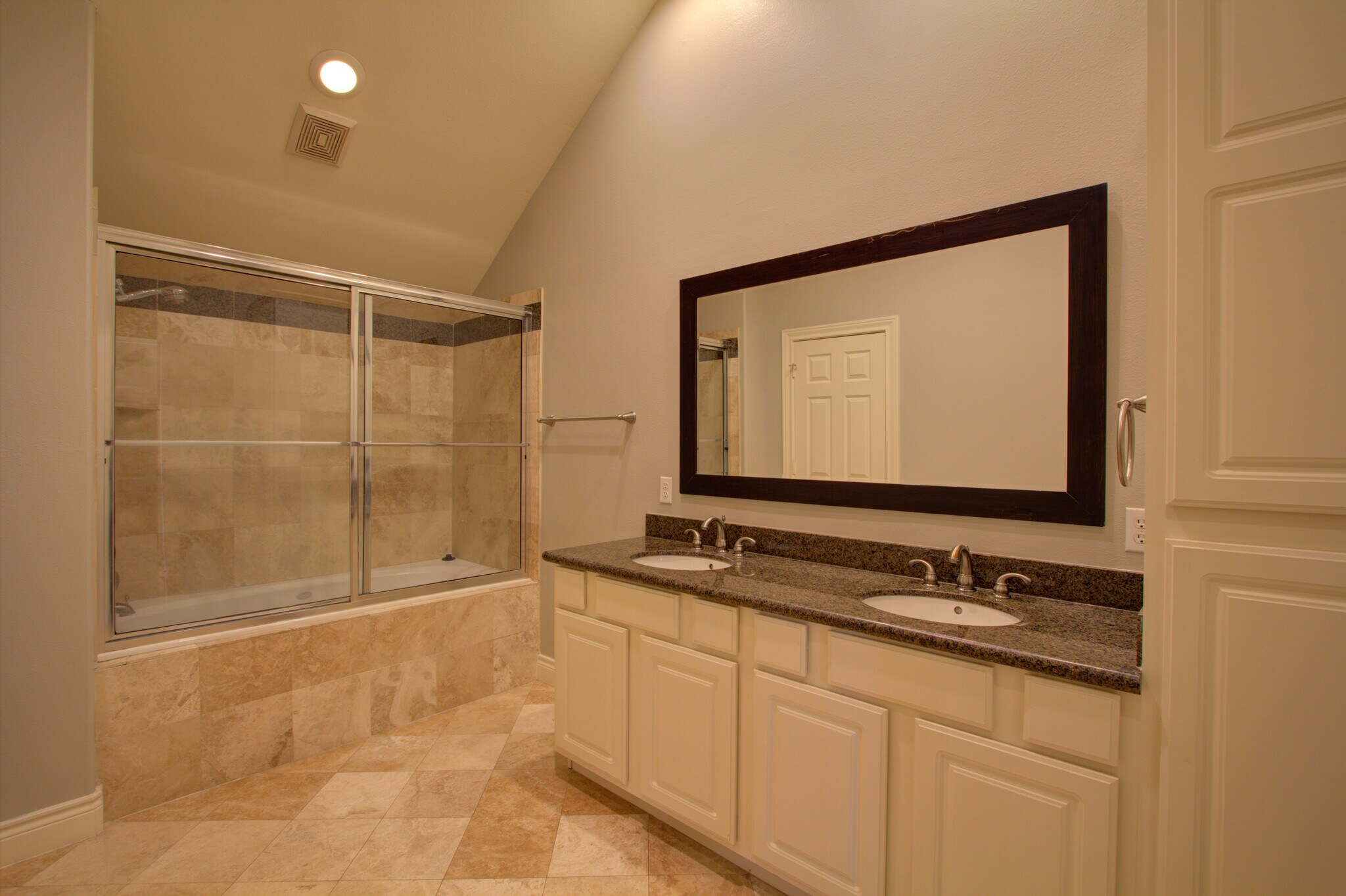 Hugh Primary Bath with Natural Stone - 1612 Colorado St