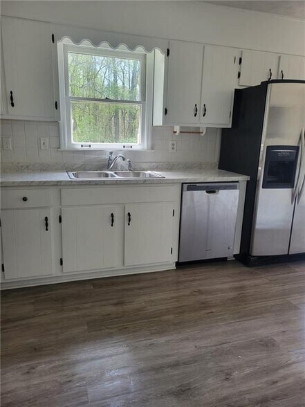 Building Photo - 2640 Bluffton Rd