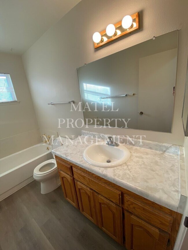 Building Photo - No Deposit