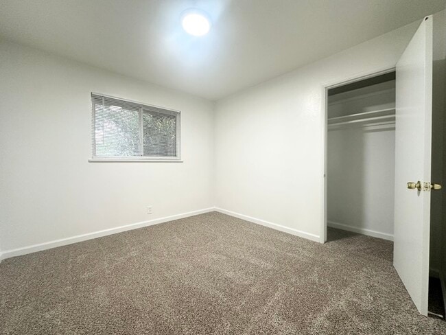 Building Photo - Updated 3 Bedroom 1.5 Bathroom Home in Desirable Arden Park!