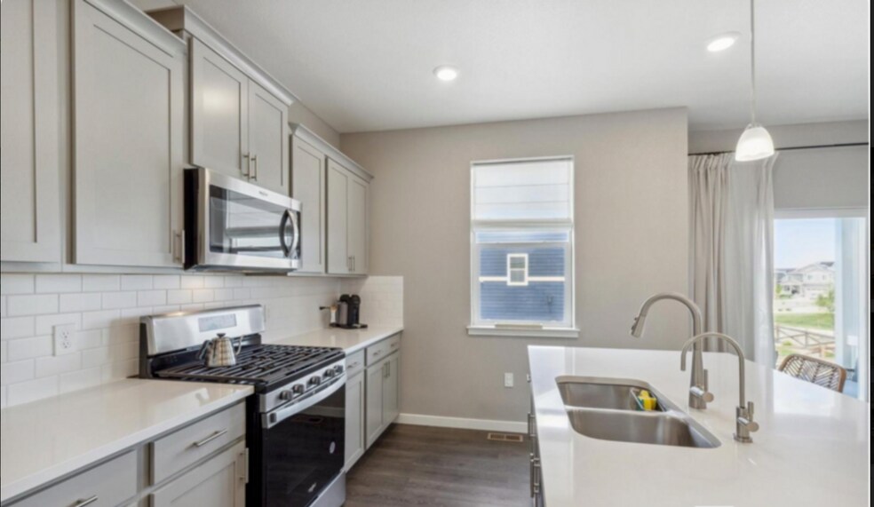 Building Photo - 17401 Rose Mallow St