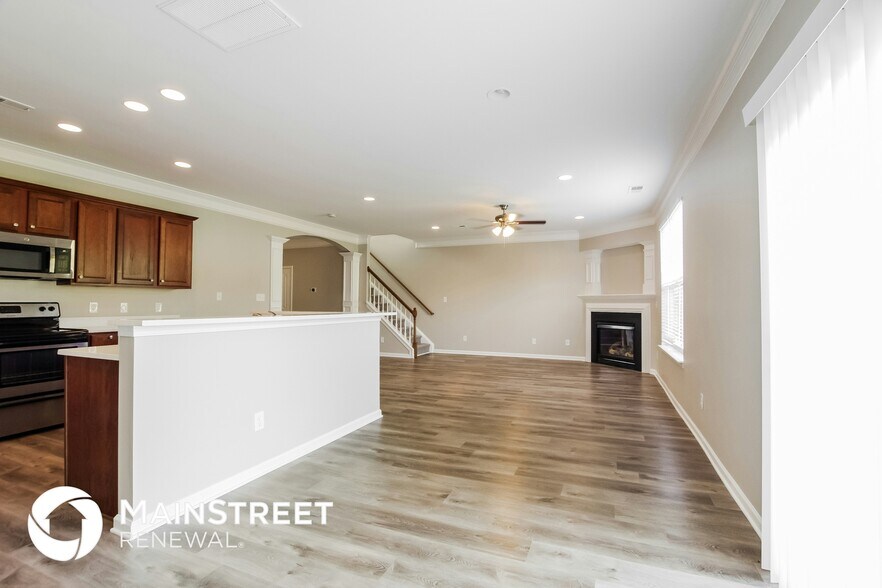 Building Photo - 4208 Bathurst Dr