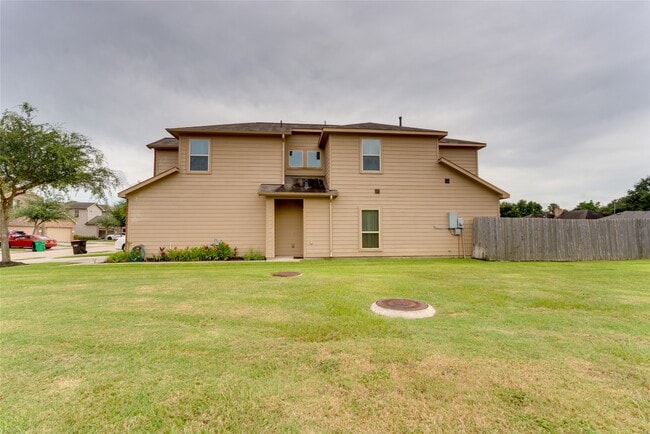 Building Photo - 6047 Wesley Manor Ct