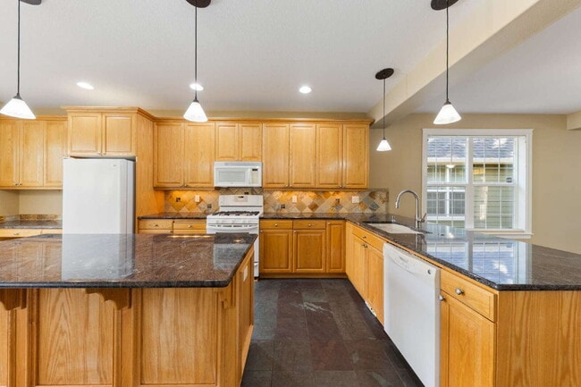 Building Photo - Beautiful Home in 55+ Community!