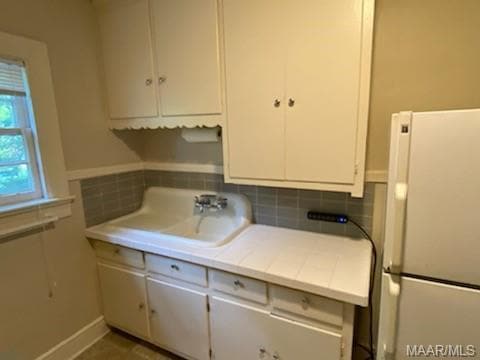 Building Photo - 329 Cloverdale Rd