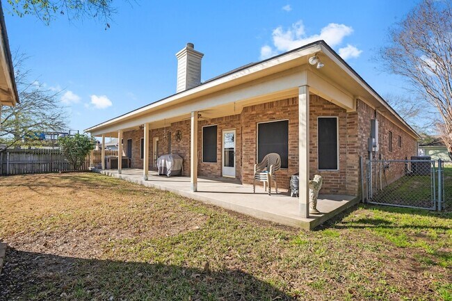 Building Photo - 9292 Deepwater Dr